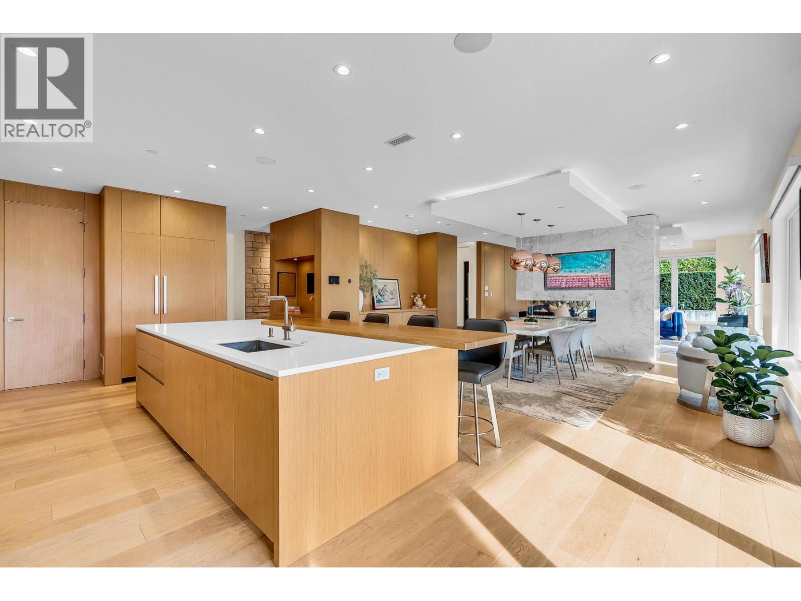 5141 SARITA AVENUE, North Vancouver