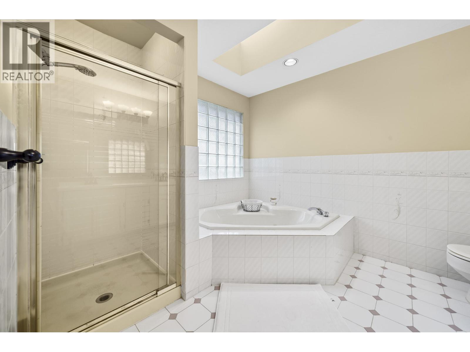 2288 LECLAIR DRIVE, Coquitlam