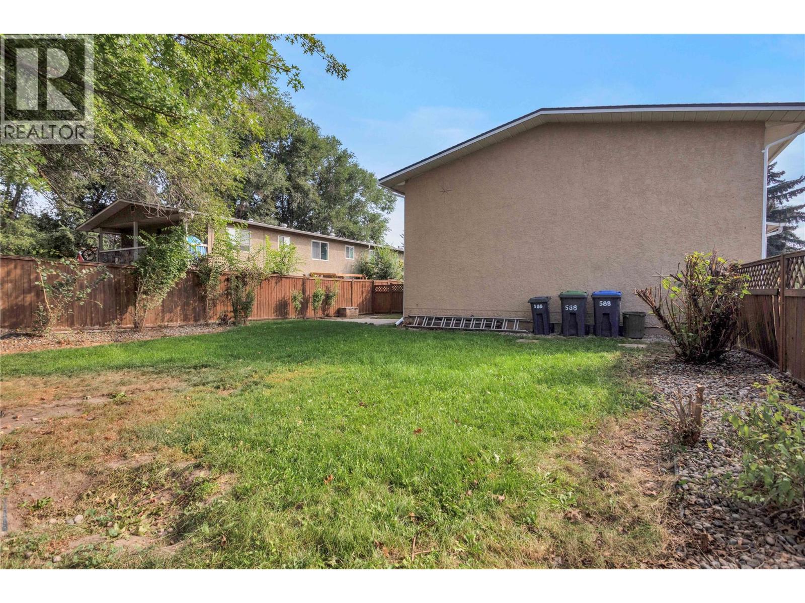  588 McCurdy Road, Kelowna