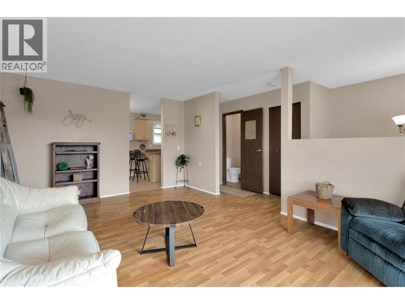  588 McCurdy Road, Kelowna