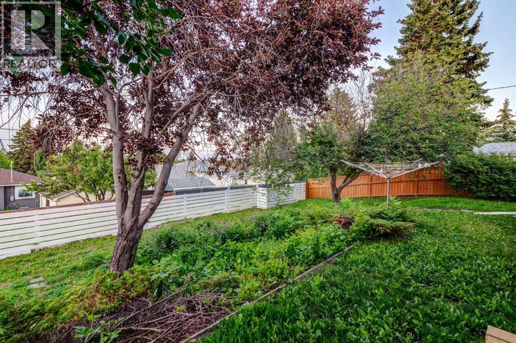 Single Family House Bungalow for Sale in  Thornburn Drive NW Thorncliffe Calgary 