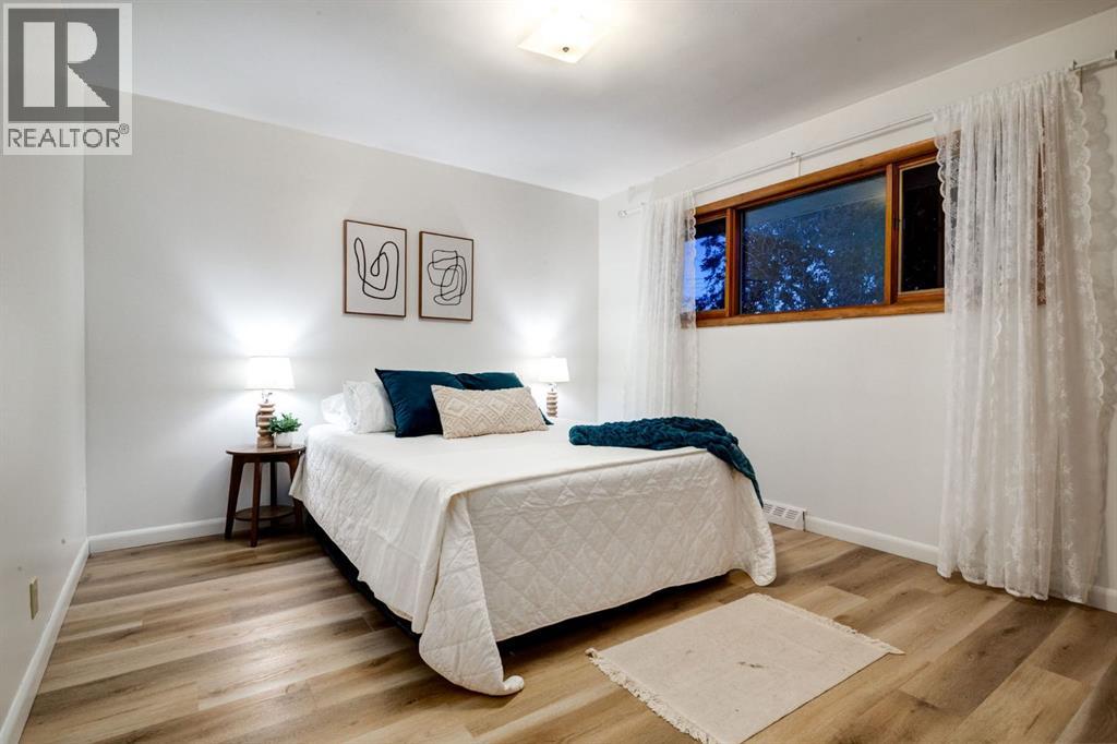 Single Family House Bungalow for Sale in  Thornburn Drive NW Thorncliffe Calgary 