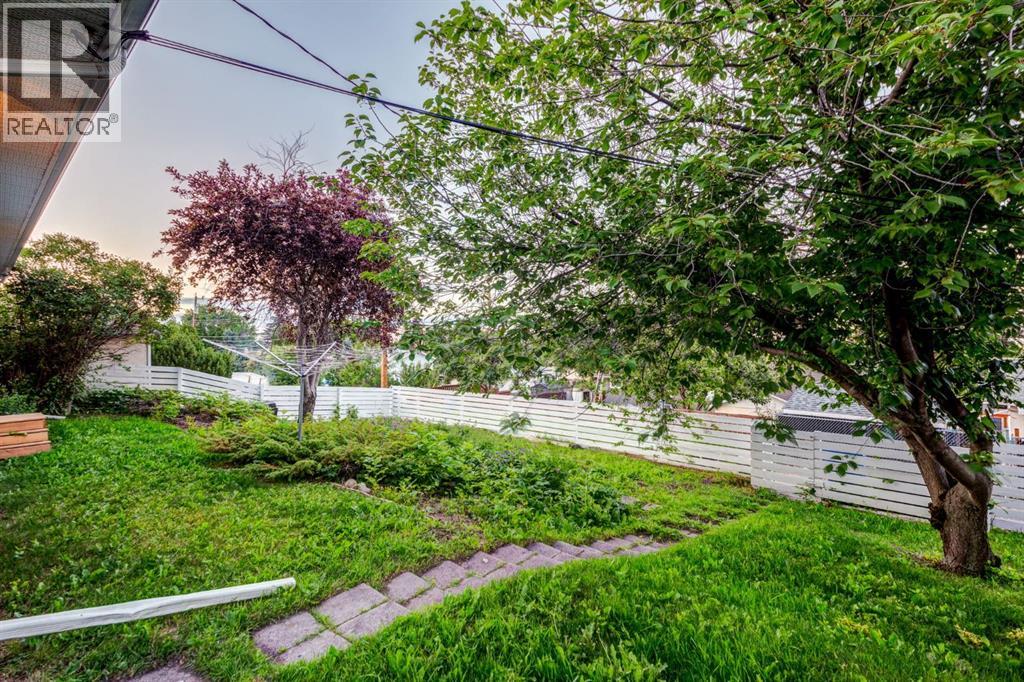 Single Family House Bungalow for Sale in  Thornburn Drive NW Thorncliffe Calgary 