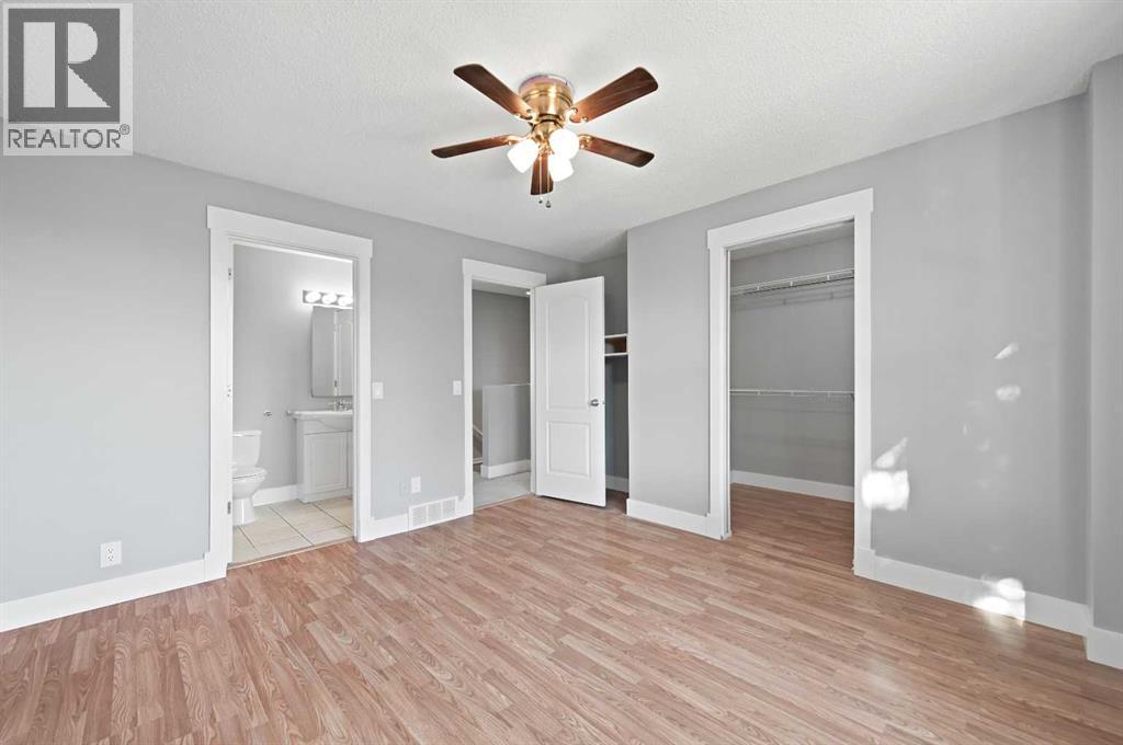 Single Family House for Sale in  Castlegreen Close NE Castleridge Calgary 