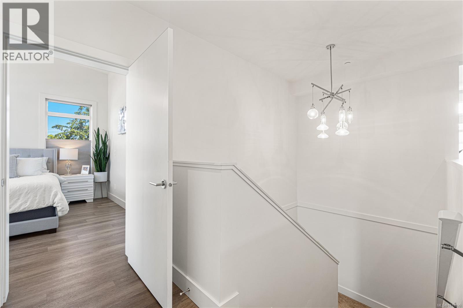 5 243 Corfield St S, Parksville