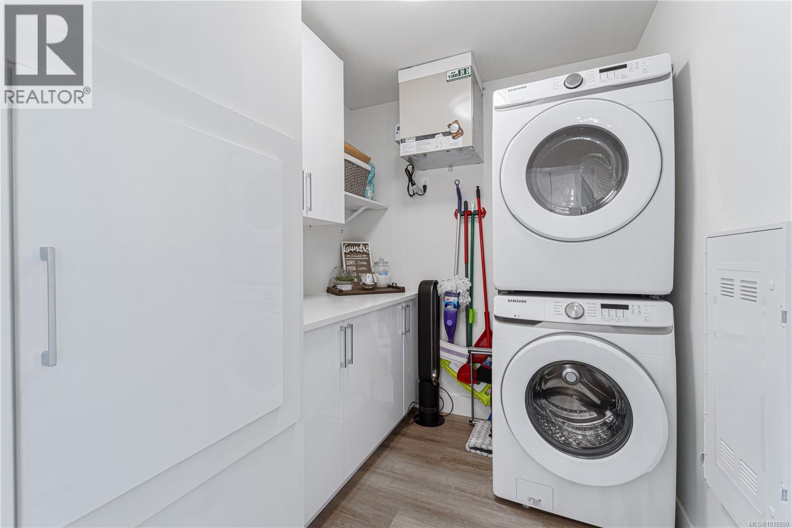 5 243 Corfield St S, Parksville