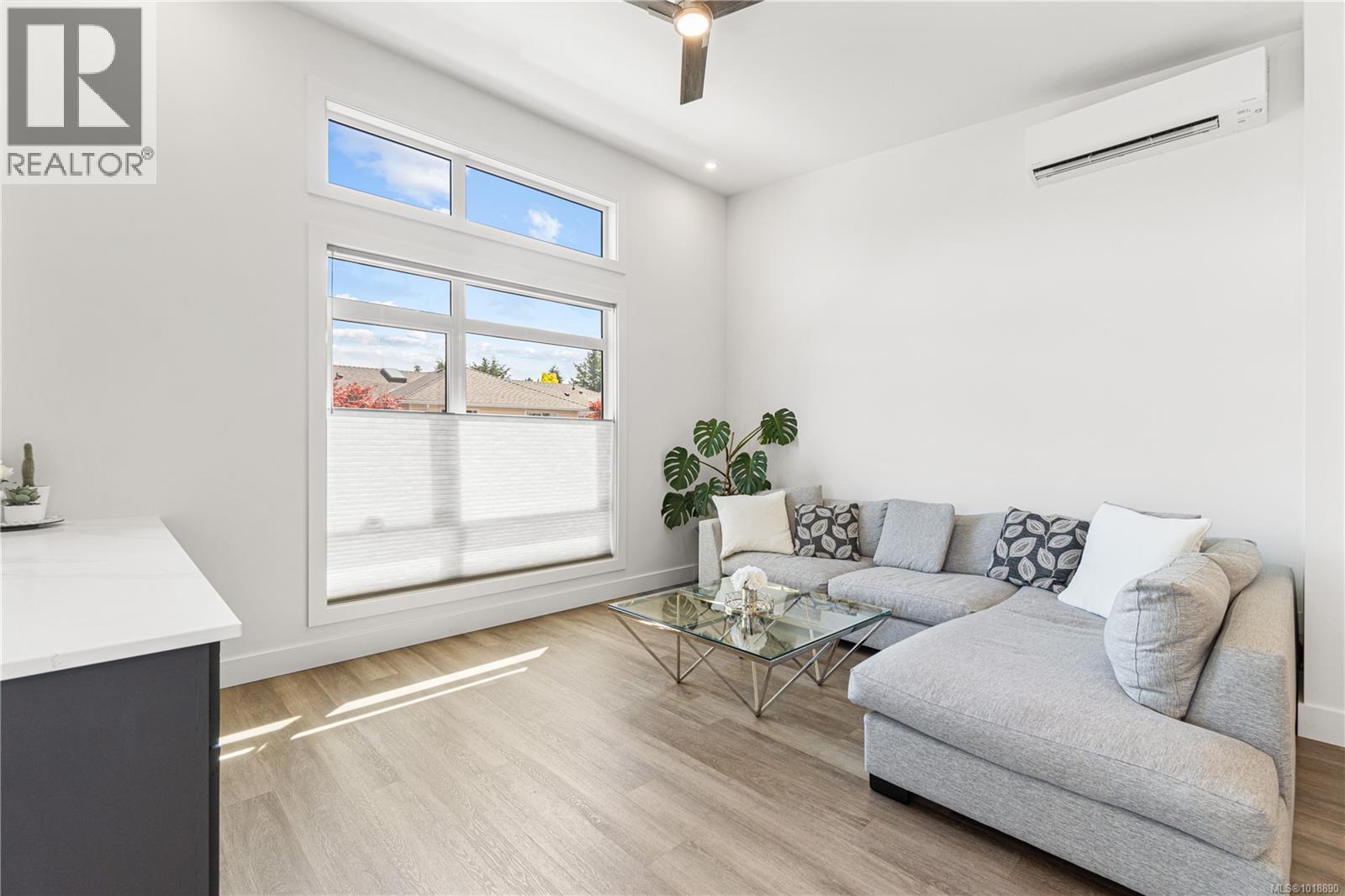 5 243 Corfield St S, Parksville