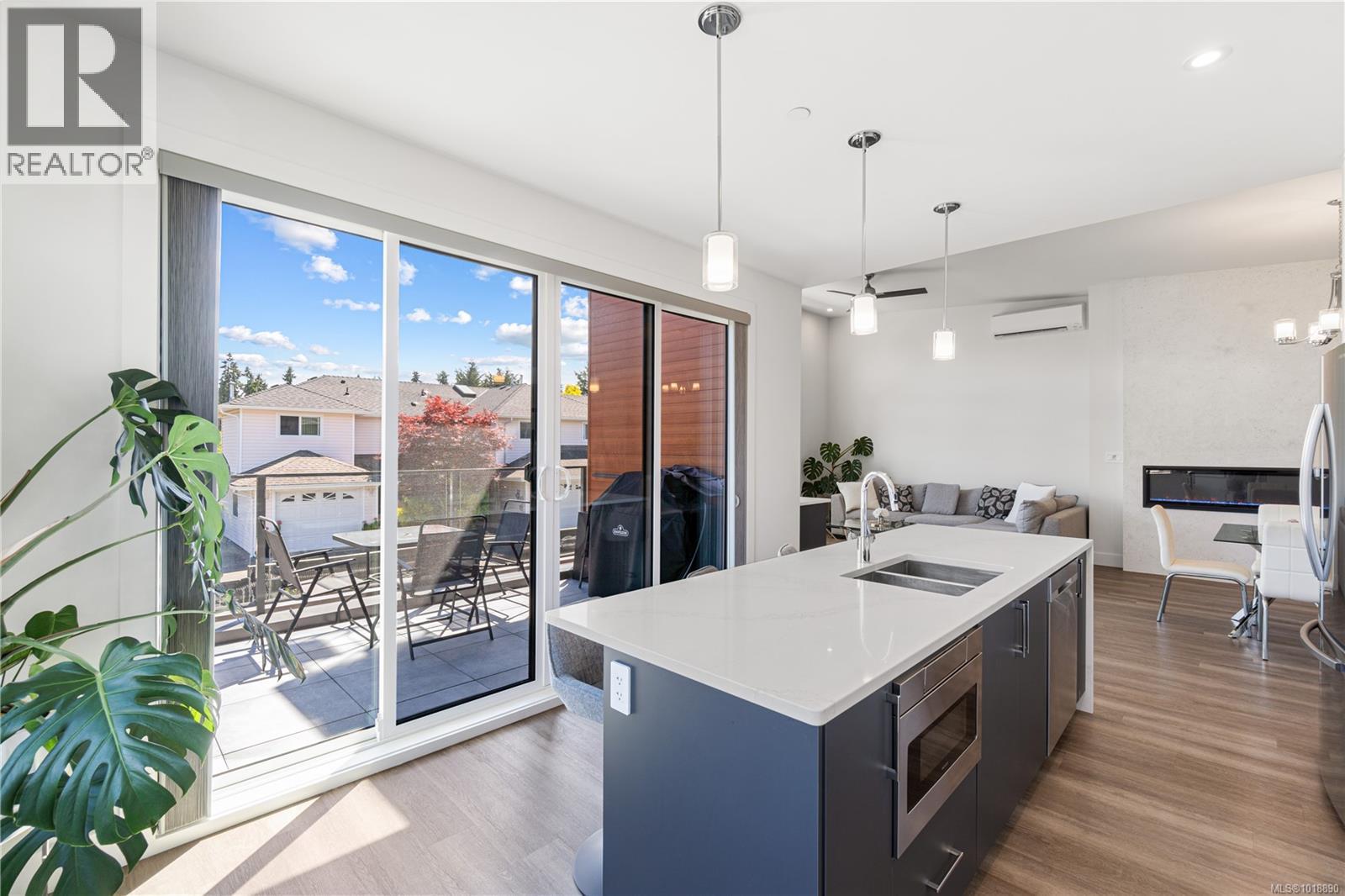 5 243 Corfield St S, Parksville