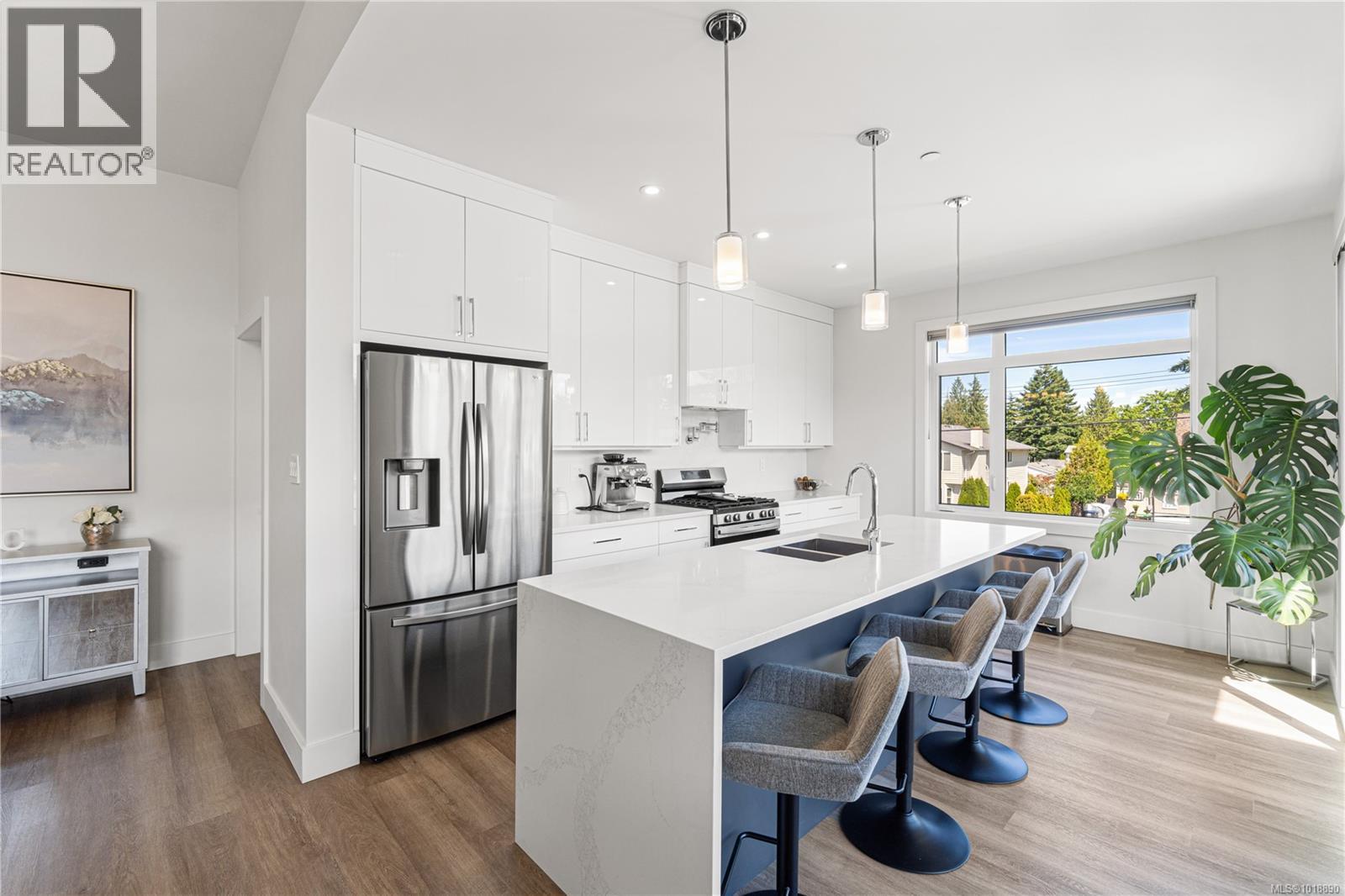 5 243 Corfield St S, Parksville