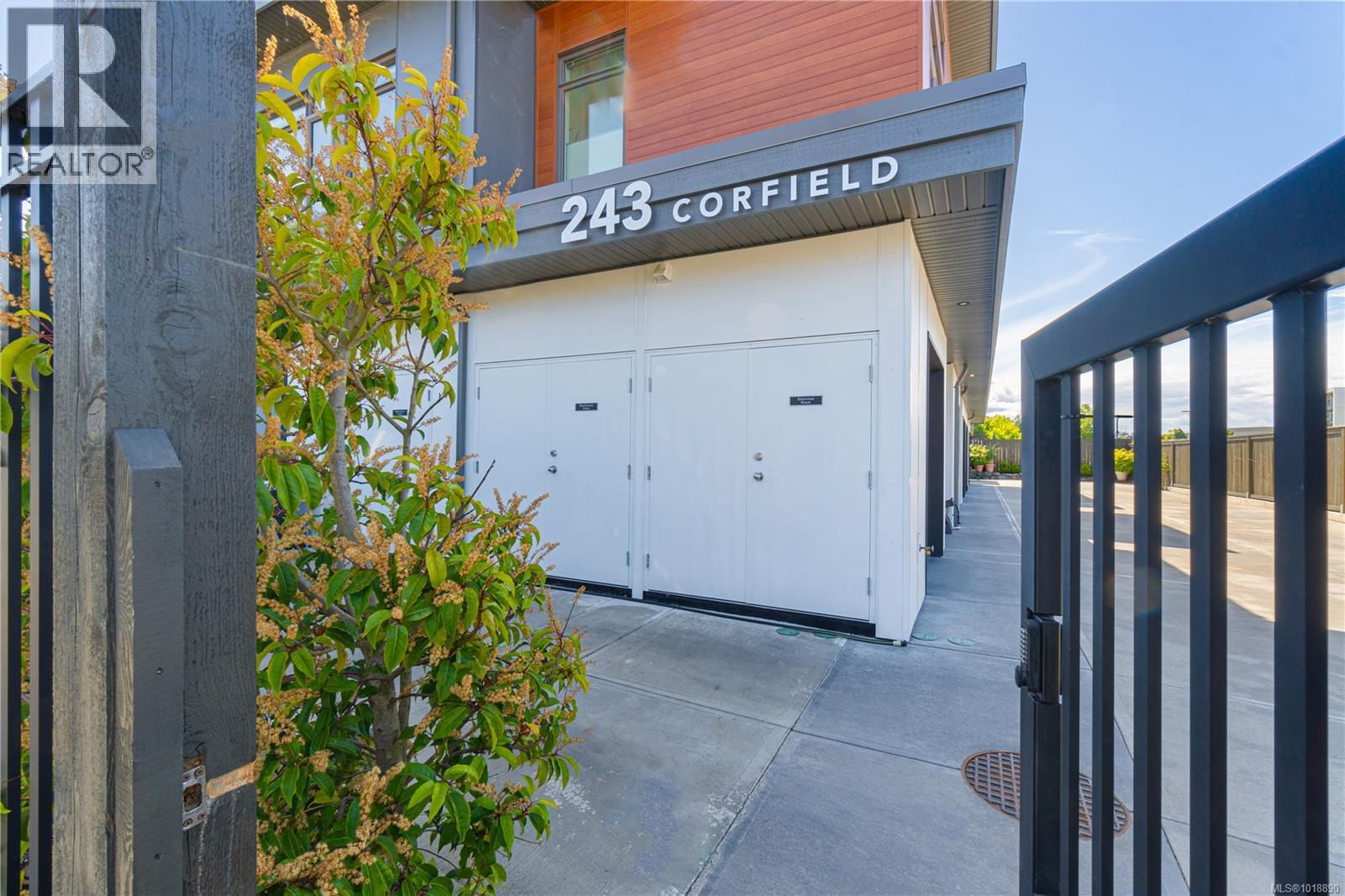 5 243 Corfield St S, Parksville