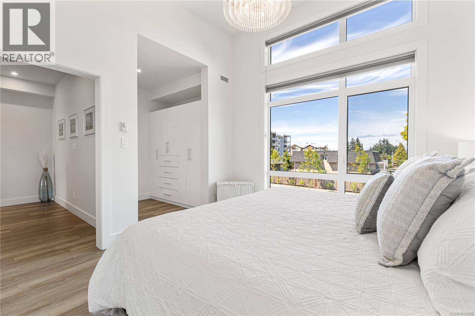 5 243 Corfield St S, Parksville