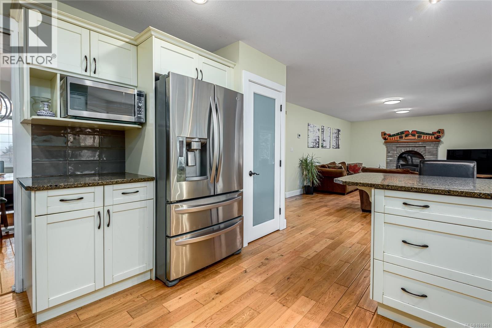 1230 Glen Urquhart Dr, Courtenay