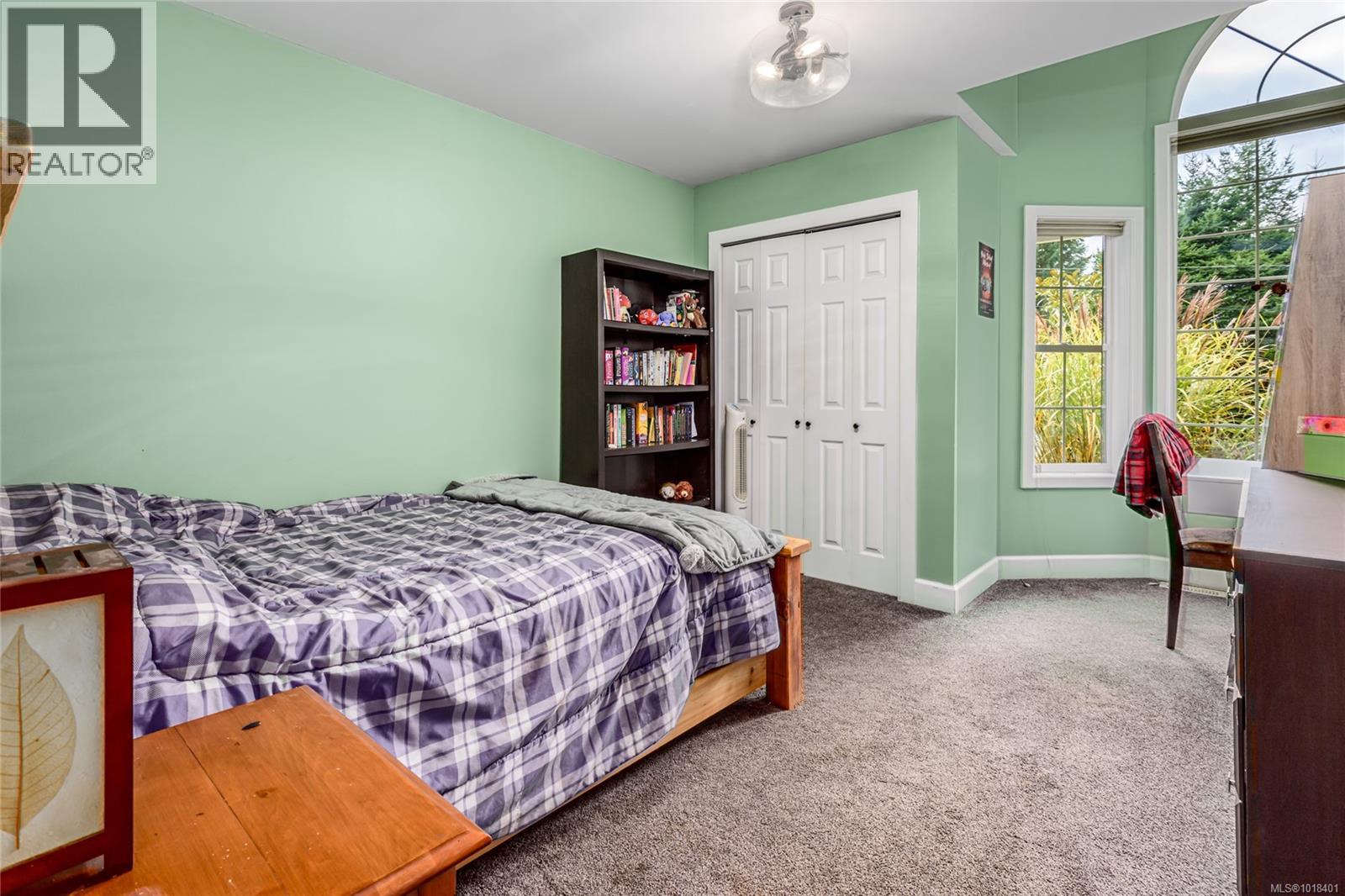 1230 Glen Urquhart Dr, Courtenay