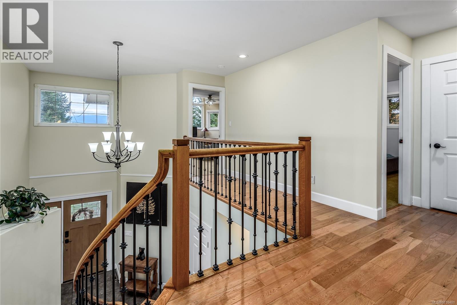 1230 Glen Urquhart Dr, Courtenay