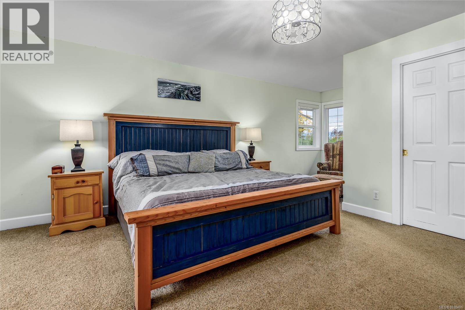 1230 Glen Urquhart Dr, Courtenay