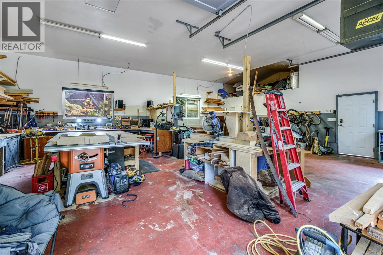 1230 Glen Urquhart Dr, Courtenay