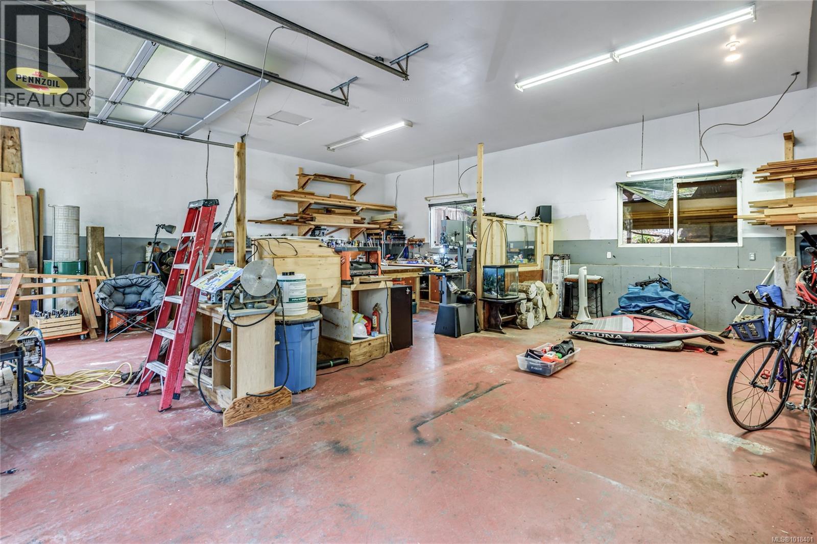 1230 Glen Urquhart Dr, Courtenay