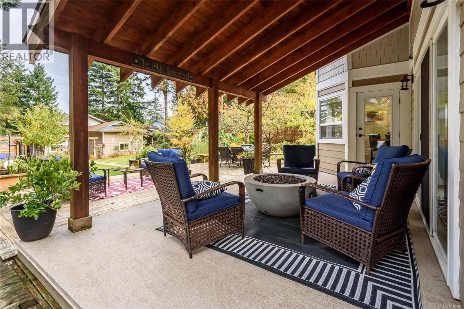 1230 Glen Urquhart Dr, Courtenay