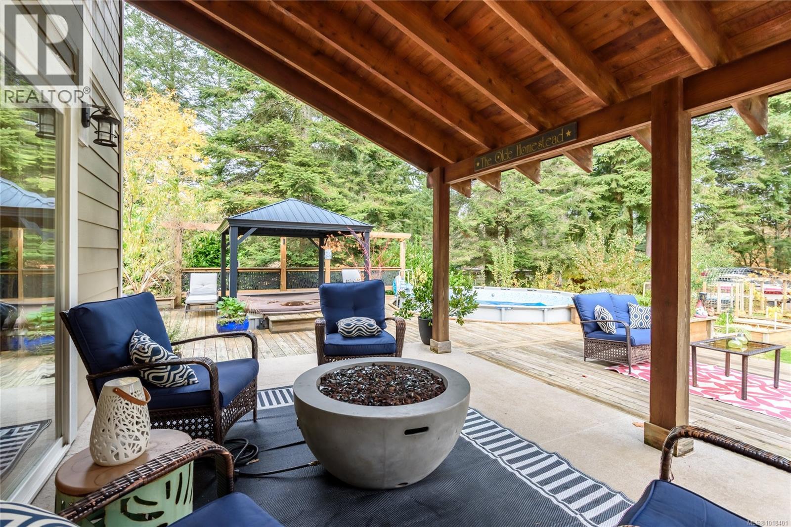 1230 Glen Urquhart Dr, Courtenay