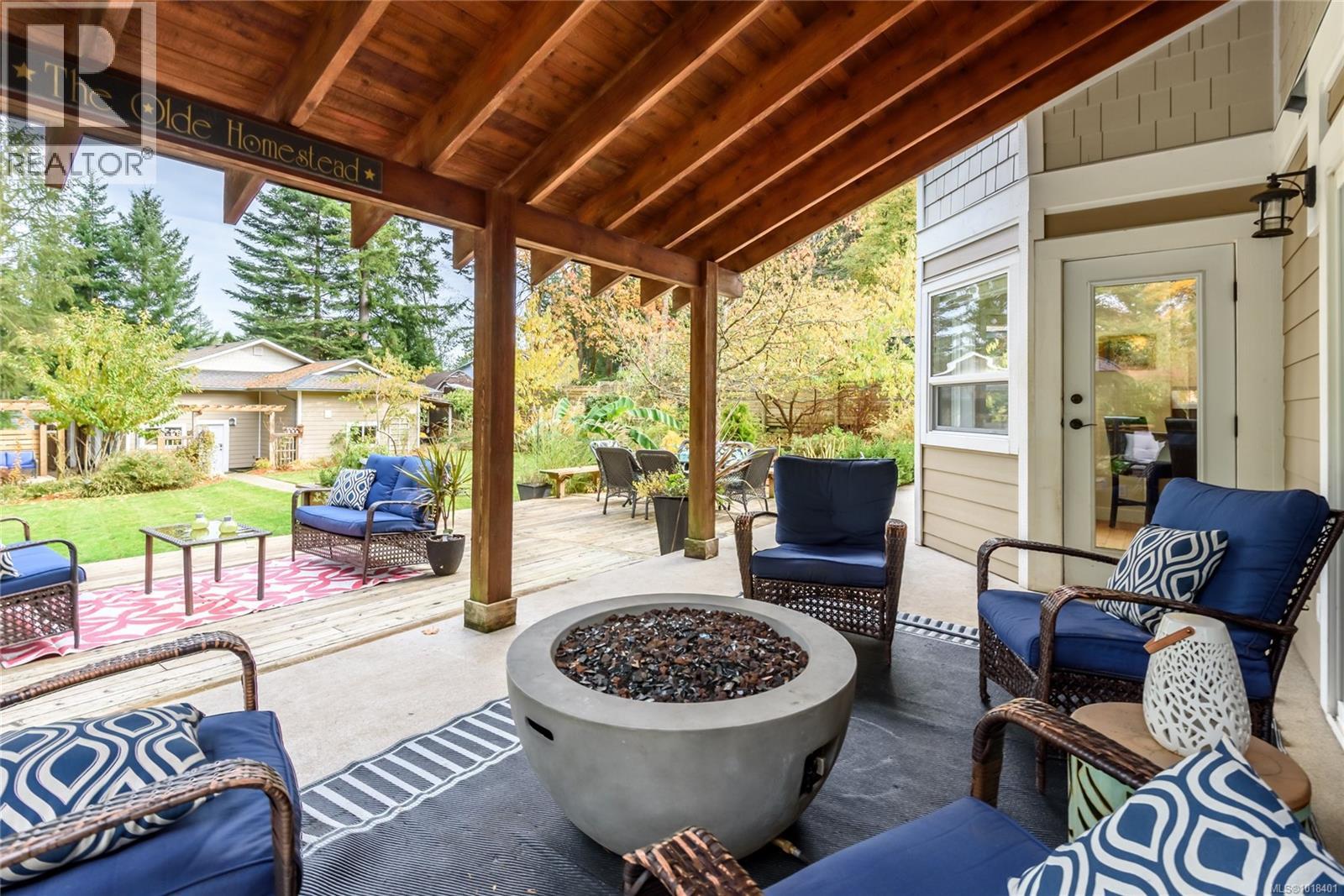 1230 Glen Urquhart Dr, Courtenay