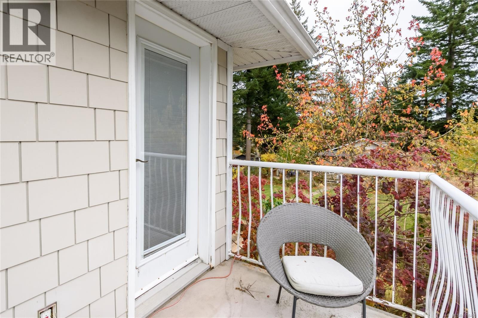 1230 Glen Urquhart Dr, Courtenay