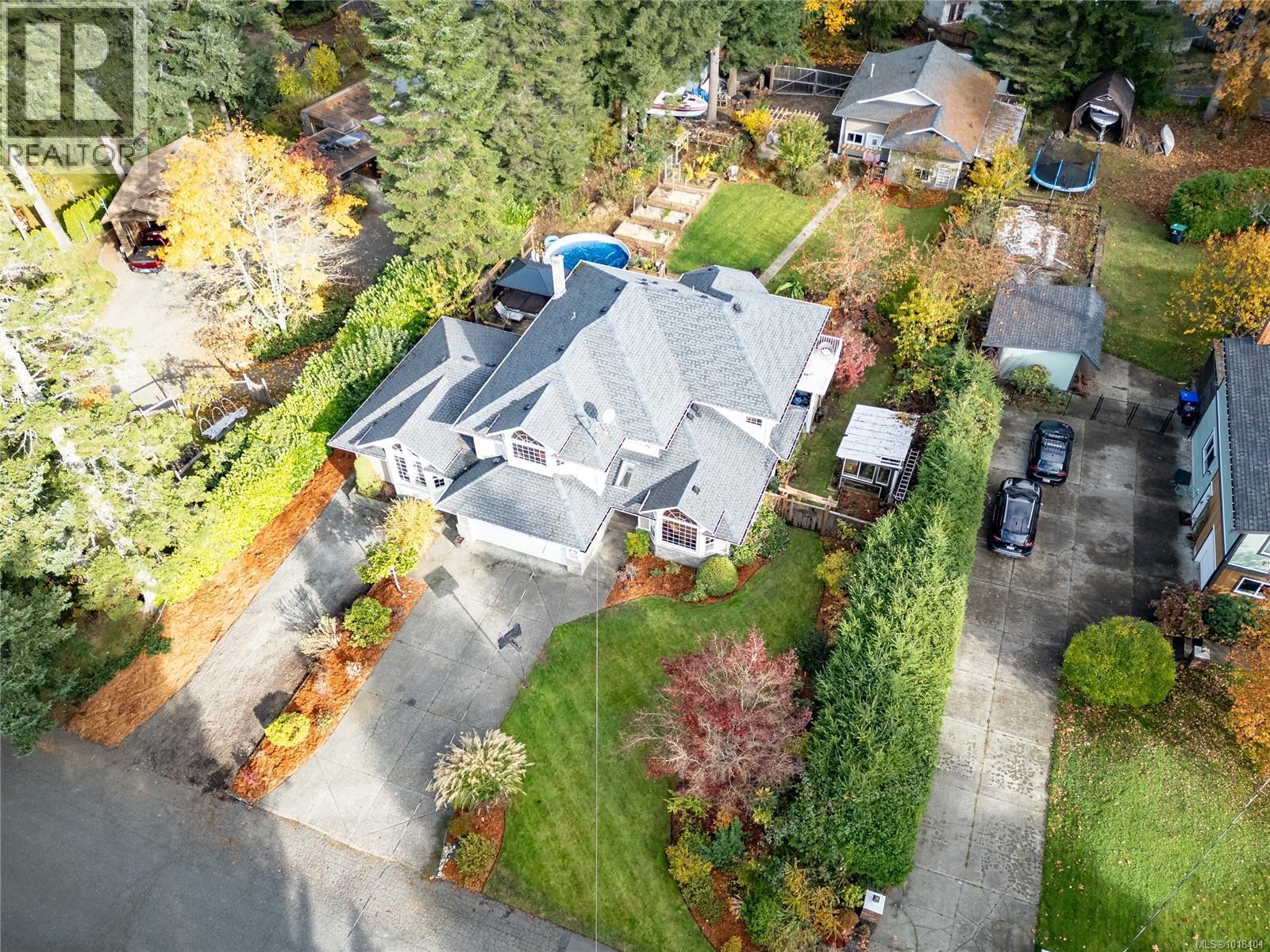 1230 Glen Urquhart Dr, Courtenay