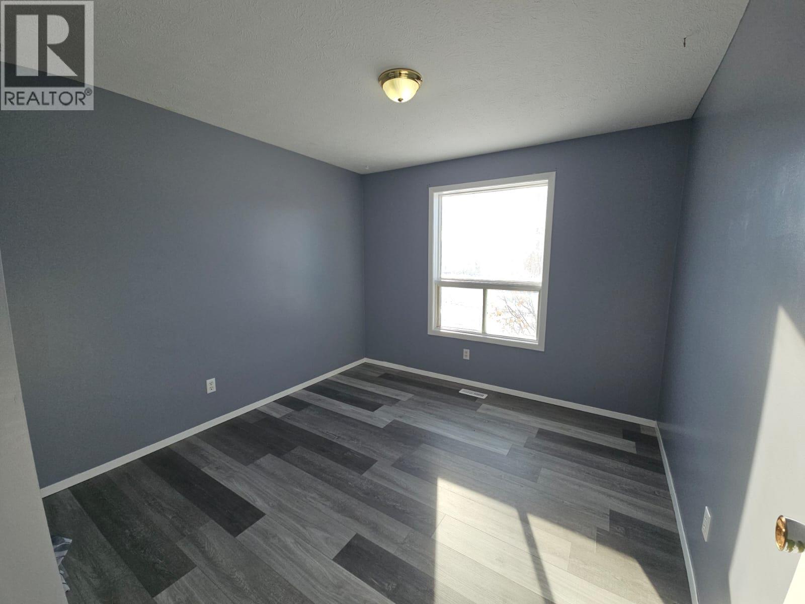 151 Valleyview Crescent, Tumbler Ridge