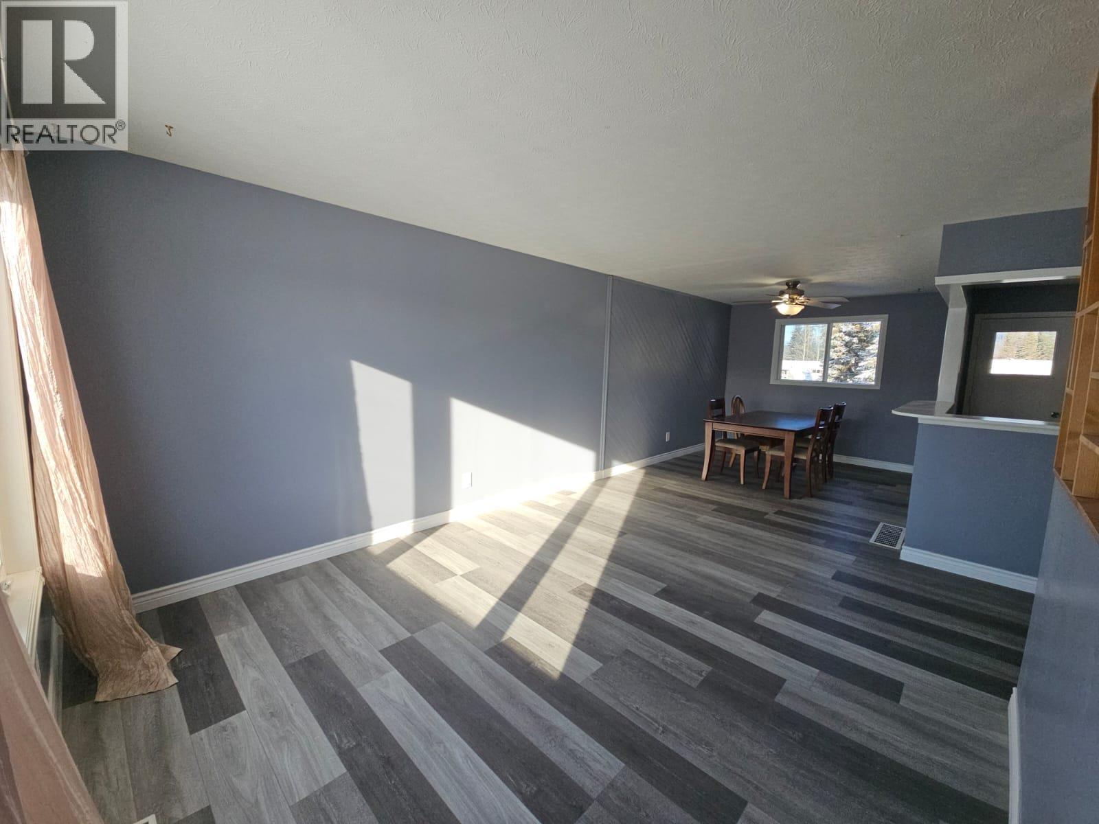 151 Valleyview Crescent, Tumbler Ridge