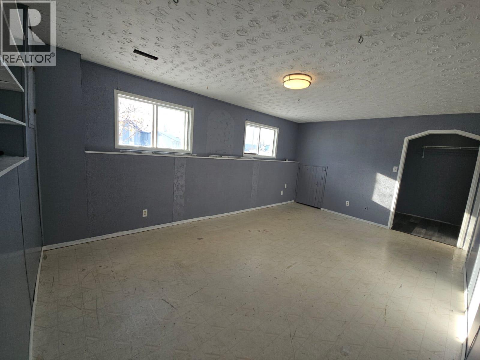 151 Valleyview Crescent, Tumbler Ridge