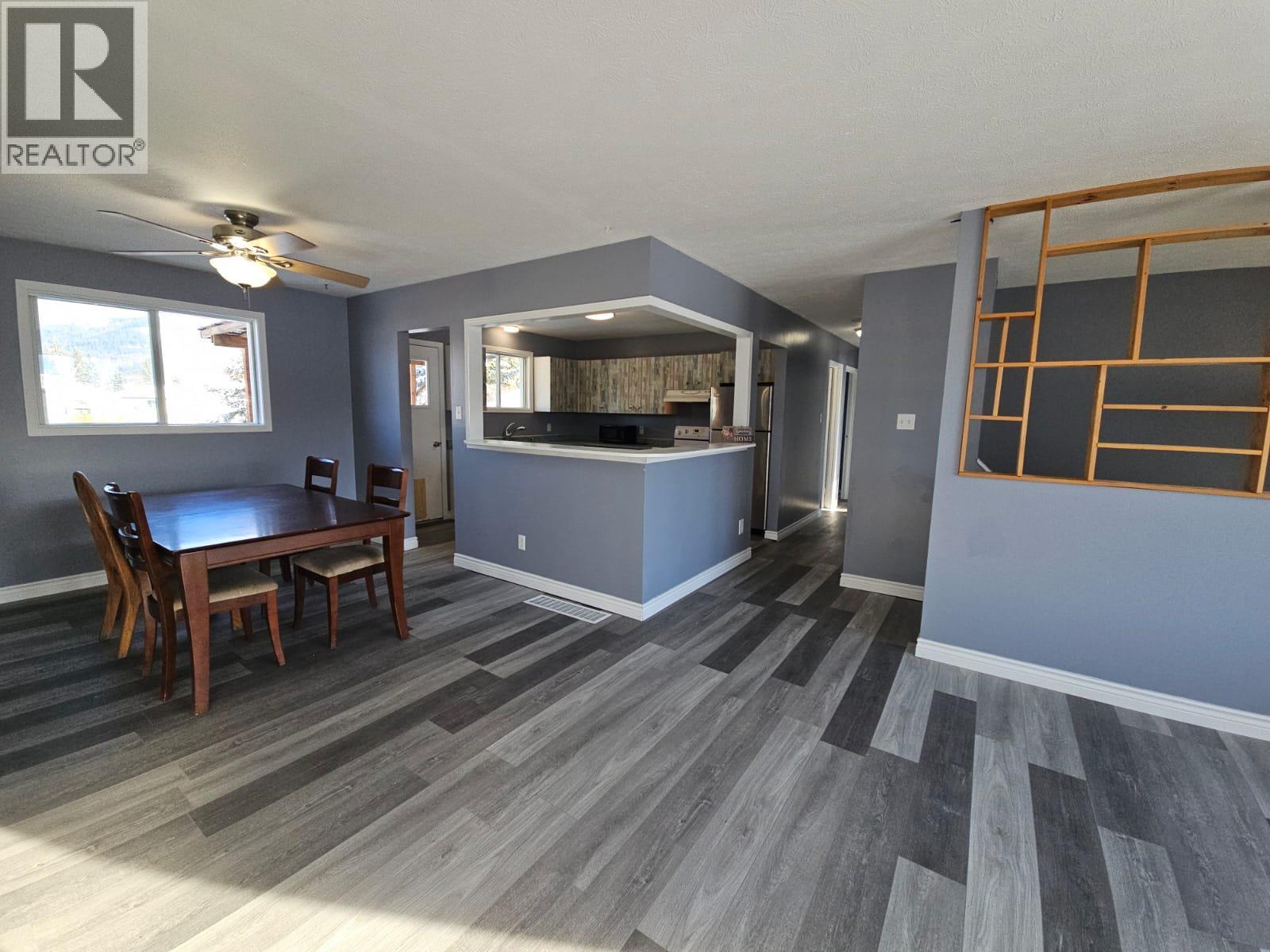 151 Valleyview Crescent, Tumbler Ridge