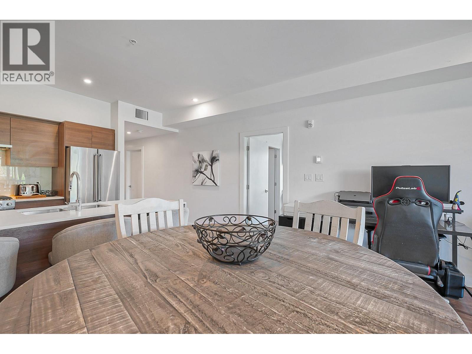 302 1925 Enterprise Way, Kelowna