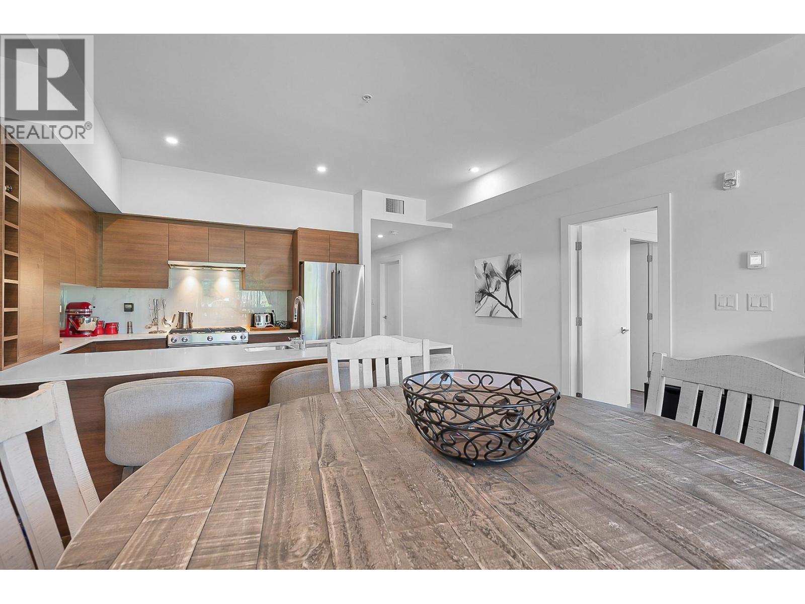 302 1925 Enterprise Way, Kelowna