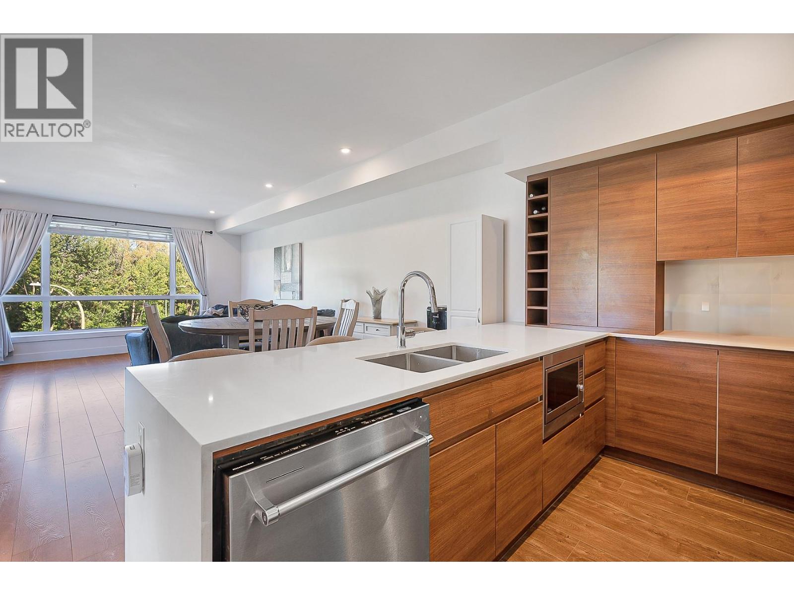 302 1925 Enterprise Way, Kelowna