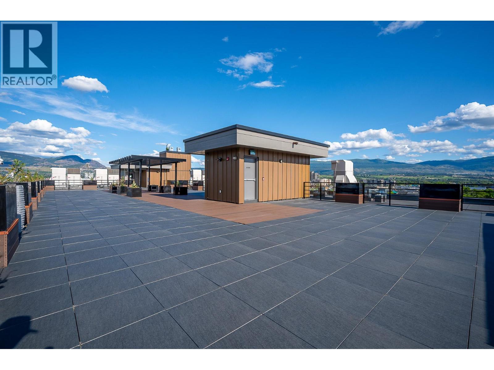 302 1925 Enterprise Way, Kelowna