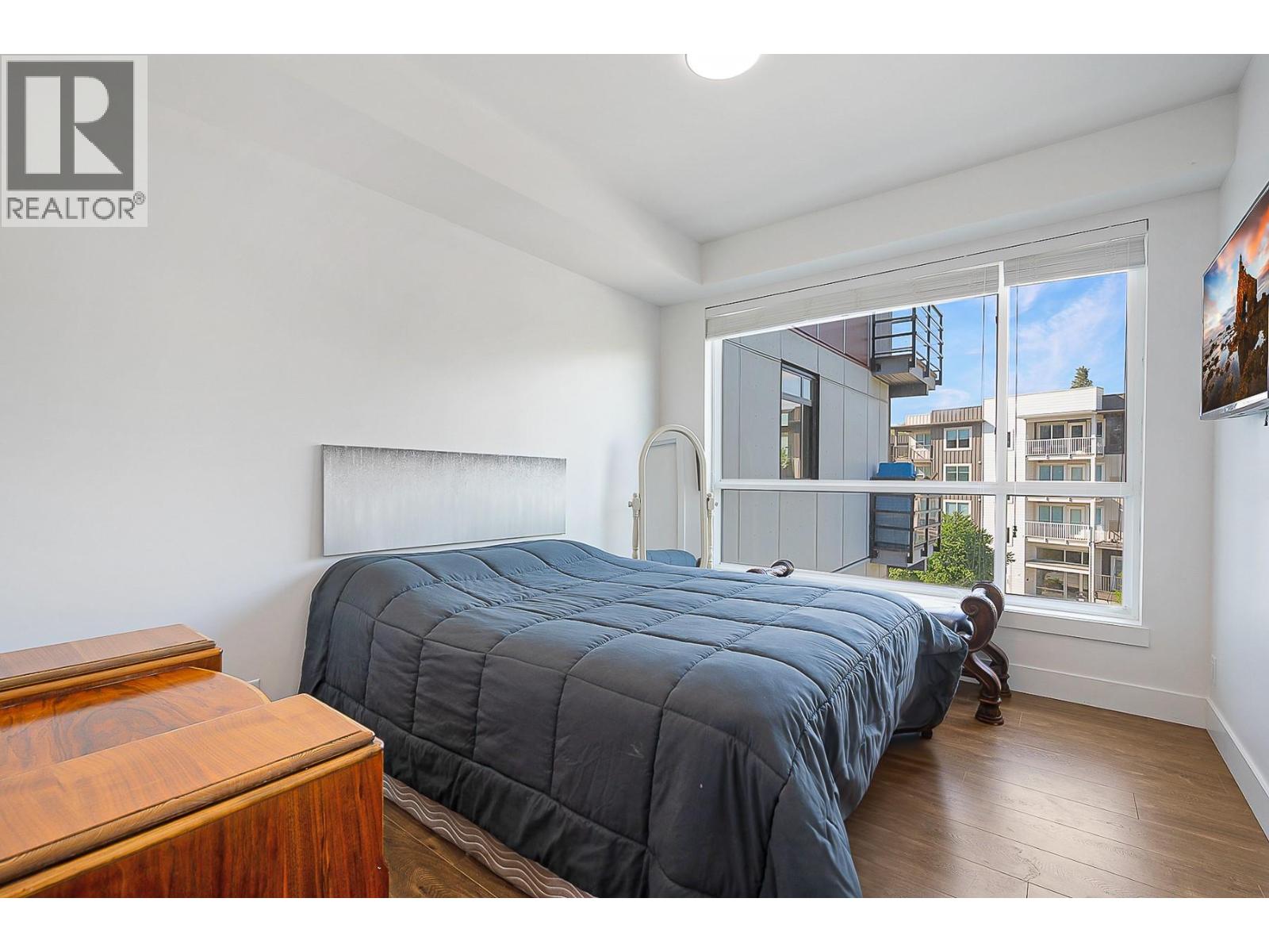 302 1925 Enterprise Way, Kelowna