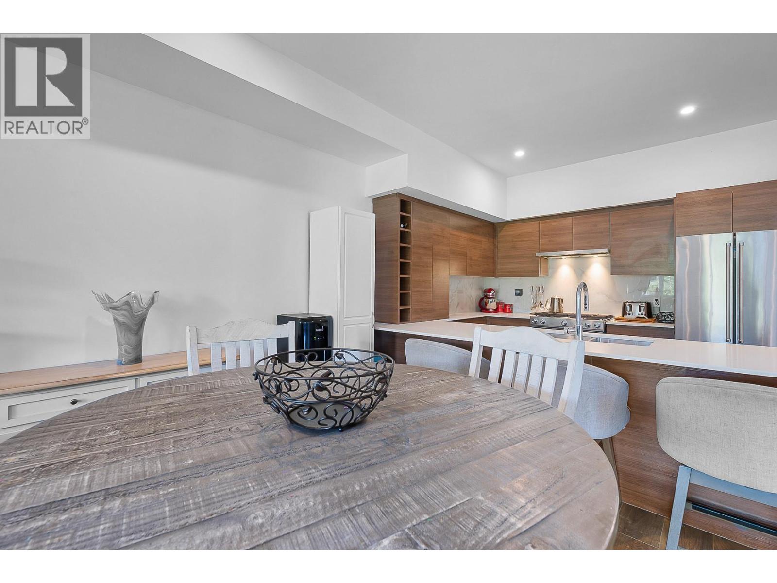 302 1925 Enterprise Way, Kelowna