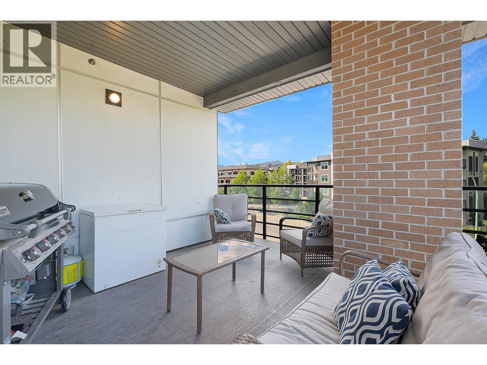 302 1925 Enterprise Way, Kelowna