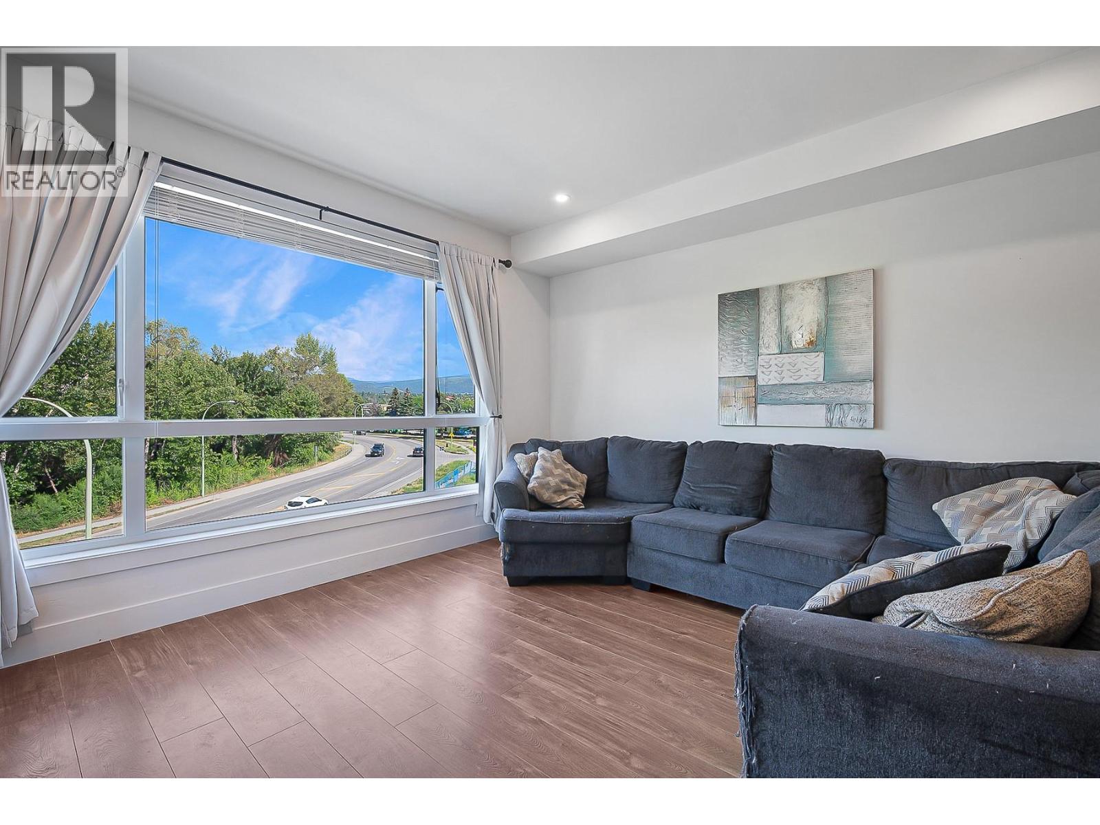 302 1925 Enterprise Way, Kelowna