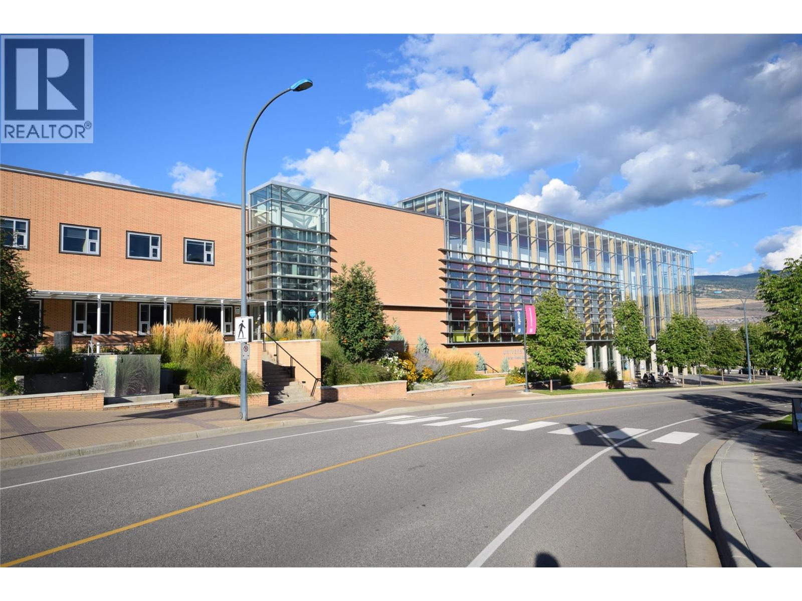 302 1925 Enterprise Way, Kelowna