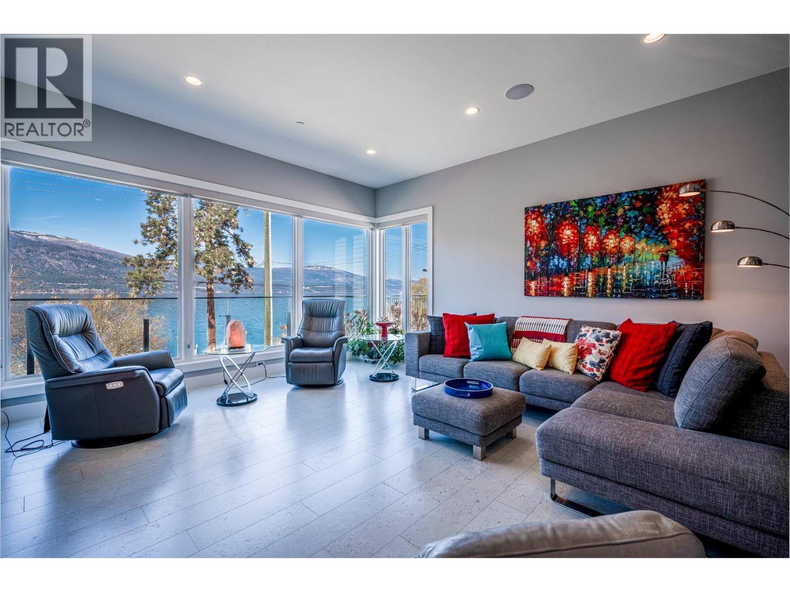  11537 Okanagan Centre Road West, Lake Country