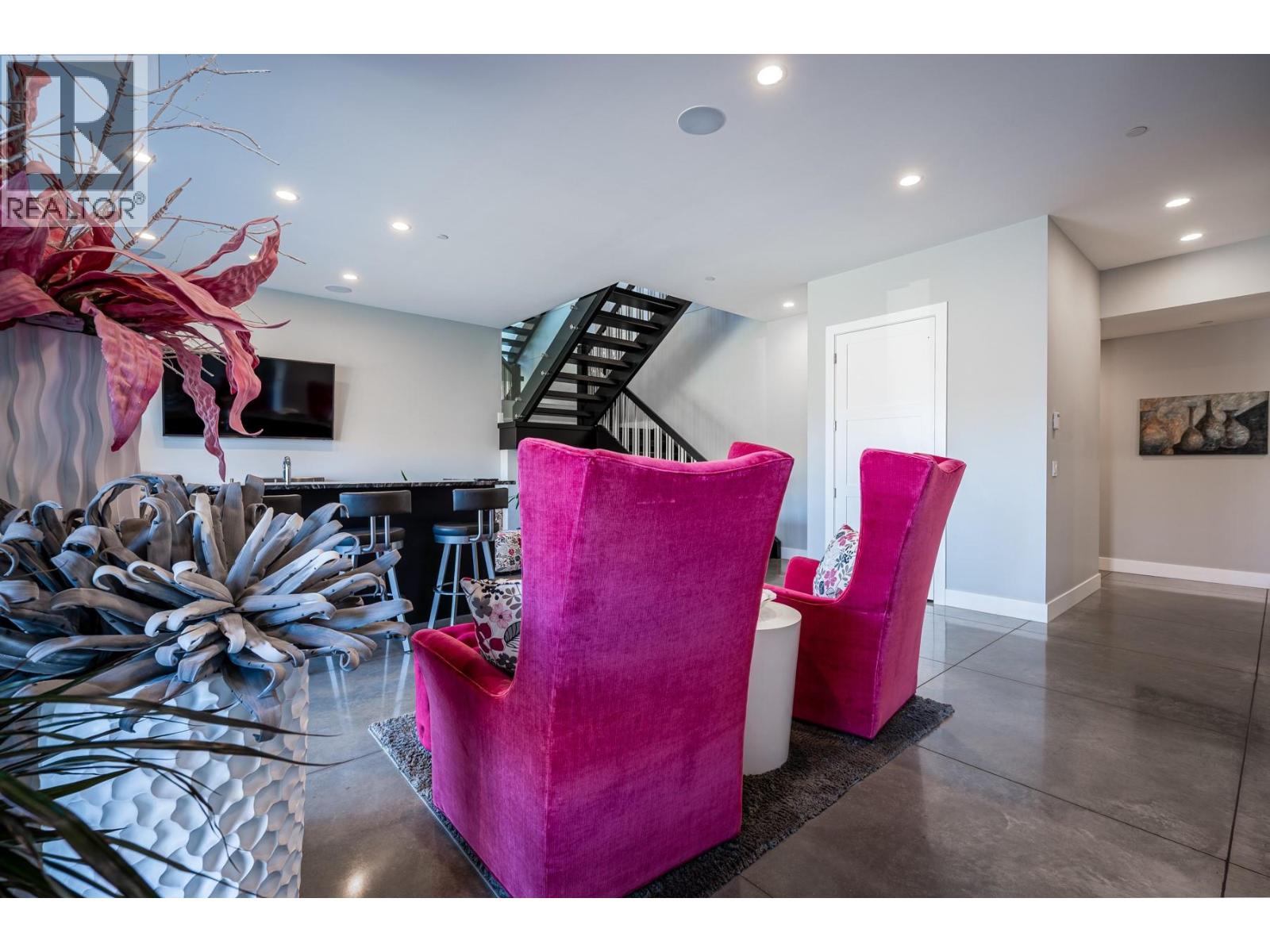  11537 Okanagan Centre Road West, Lake Country