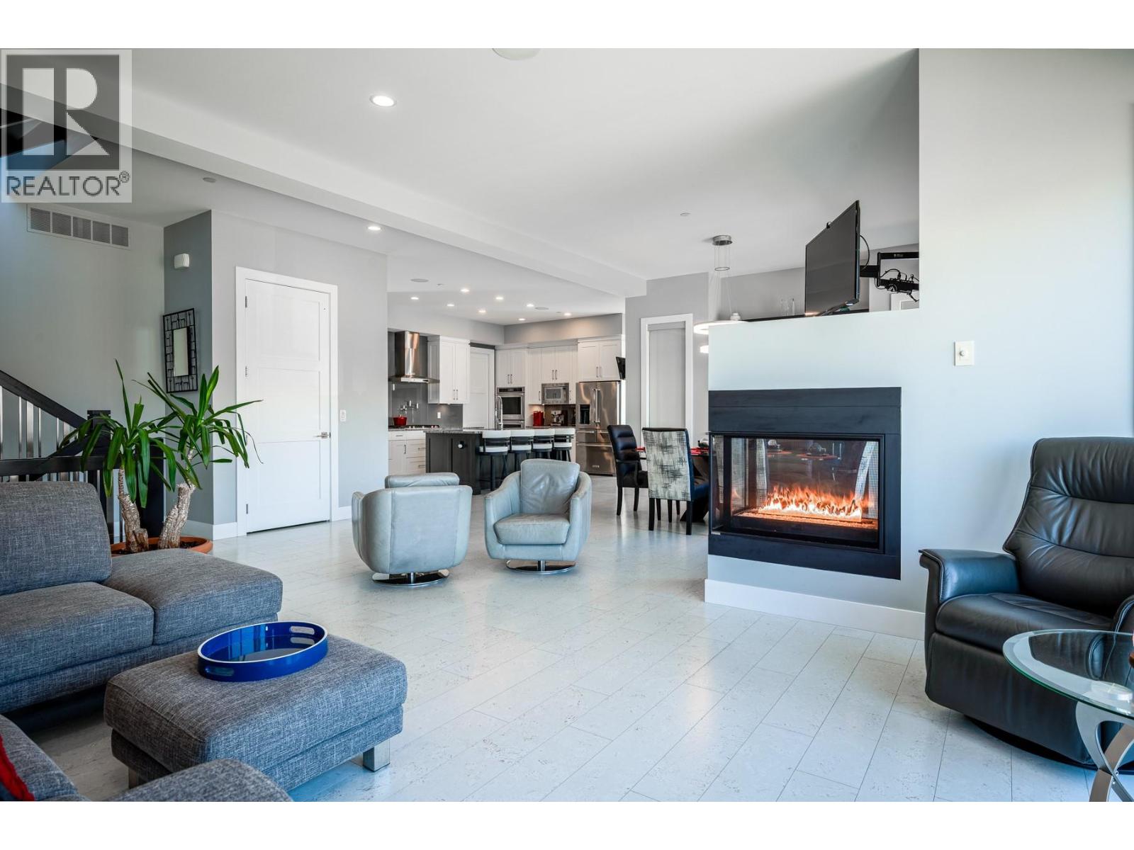  11537 Okanagan Centre Road West, Lake Country