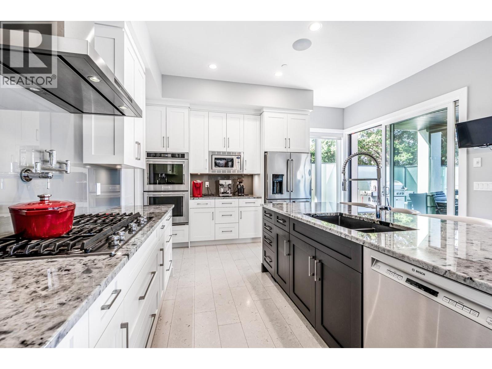  11537 Okanagan Centre Road West, Lake Country