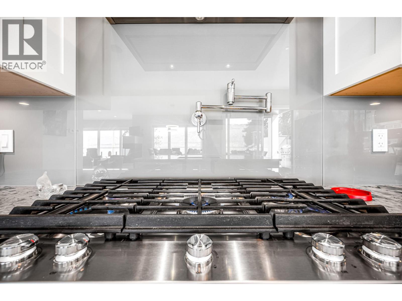  11537 Okanagan Centre Road West, Lake Country