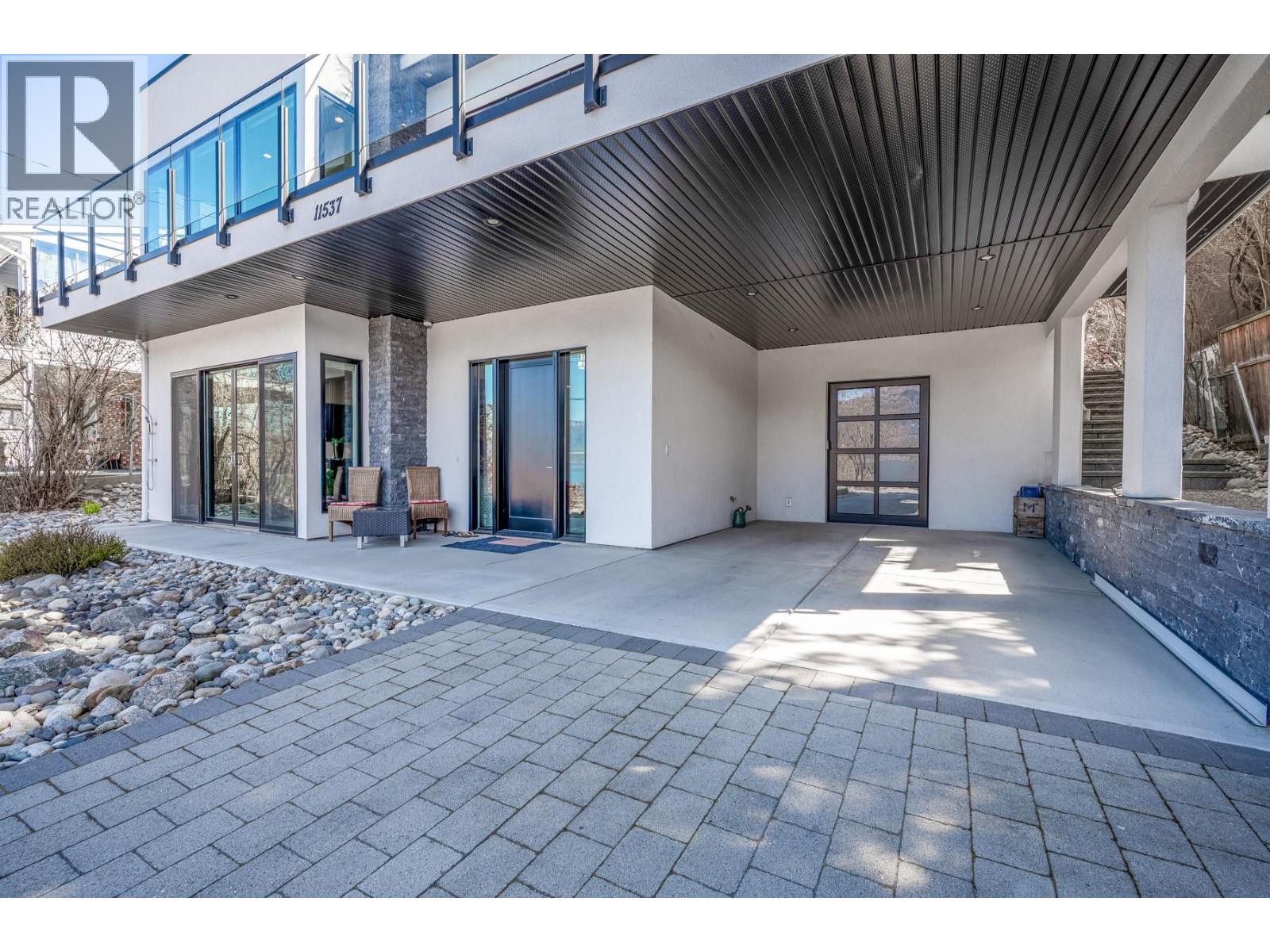  11537 Okanagan Centre Road West, Lake Country