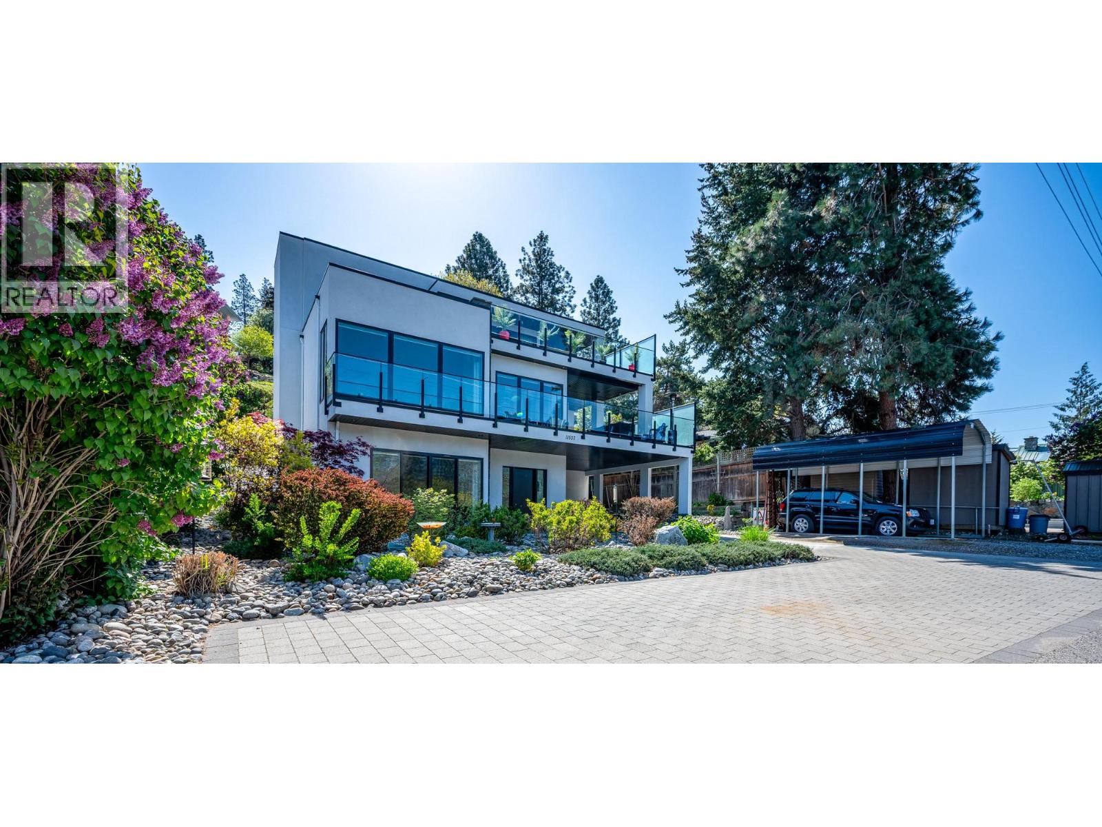  11537 Okanagan Centre Road West, Lake Country