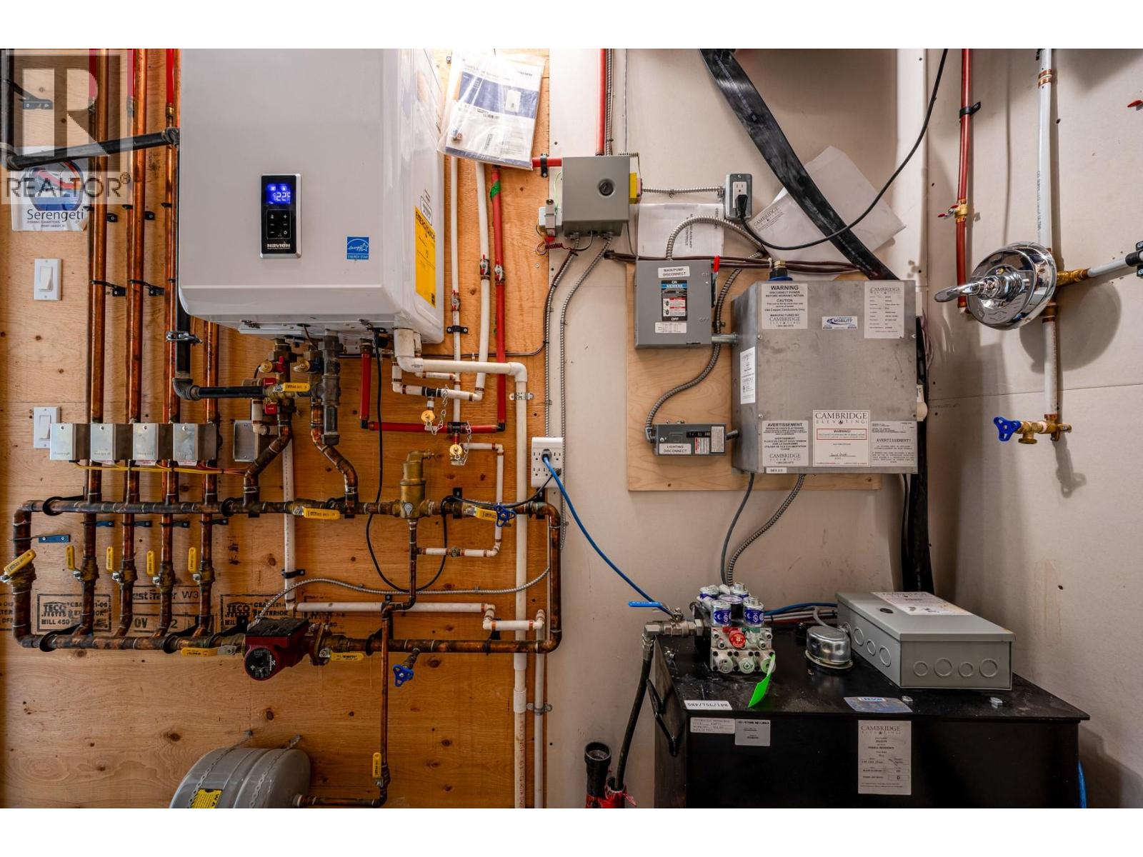  11537 Okanagan Centre Road West, Lake Country