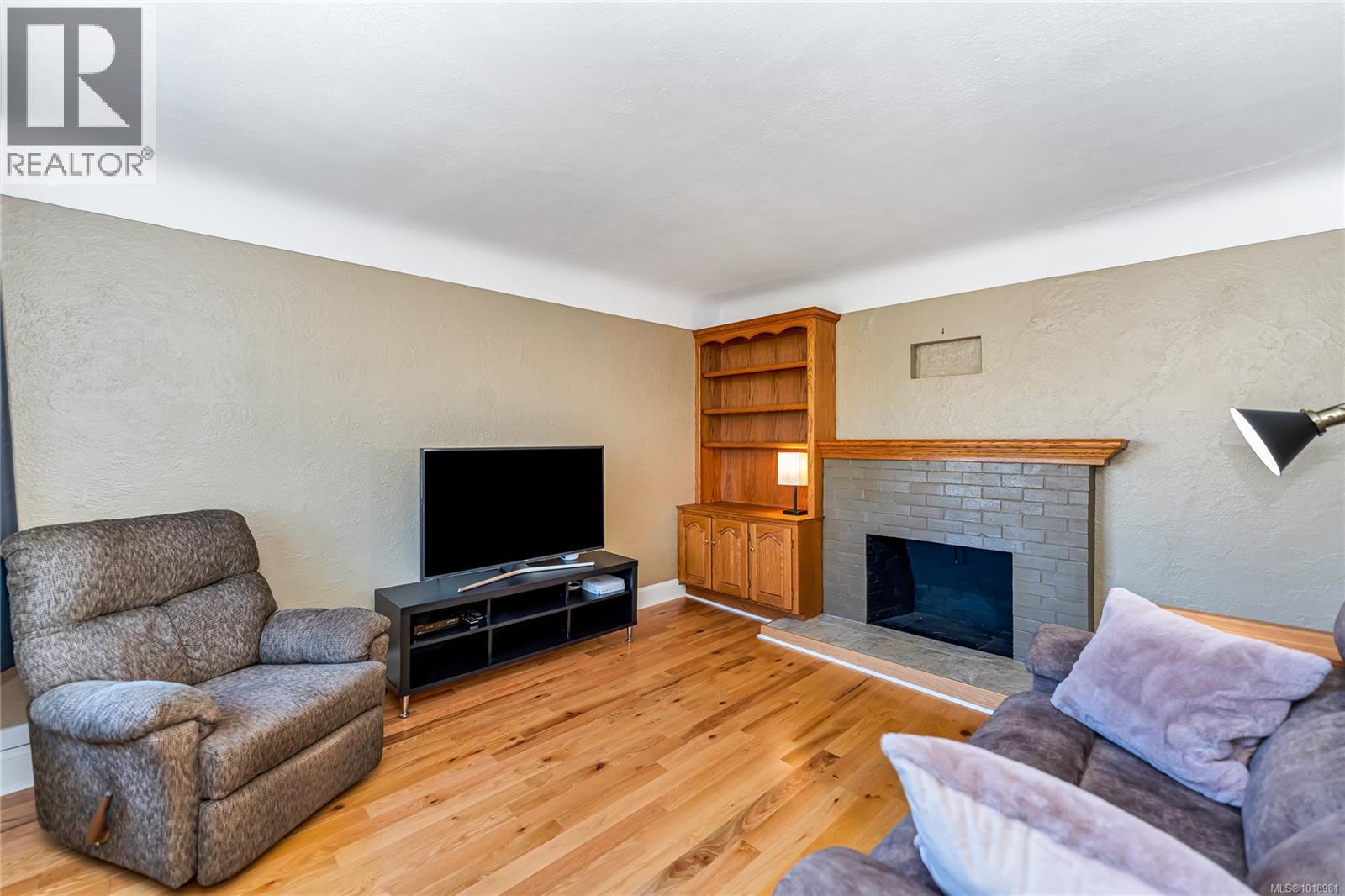  3165 Wascana Street, Saanich