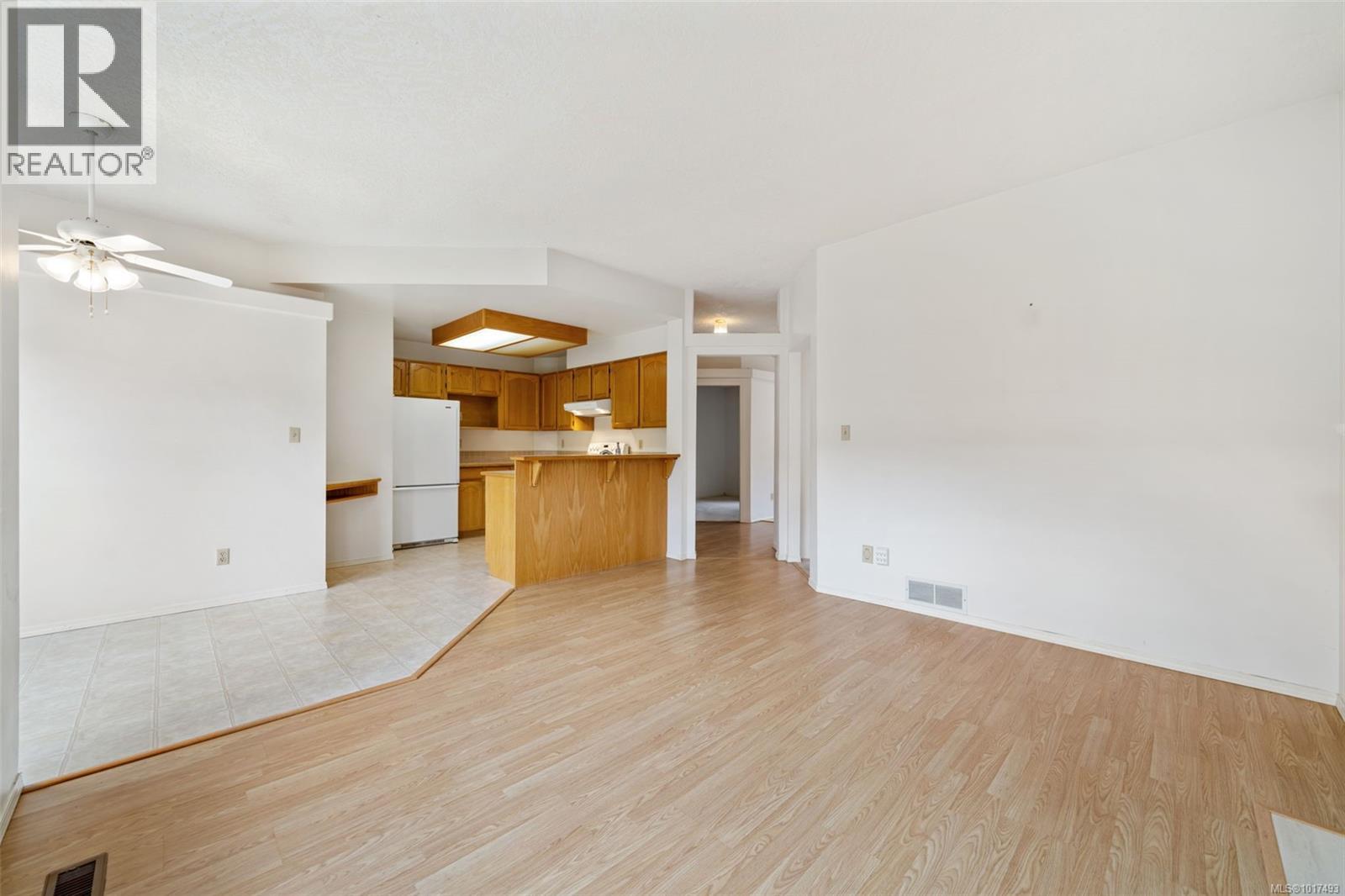 102 4515 Pipeline Rd, Saanich