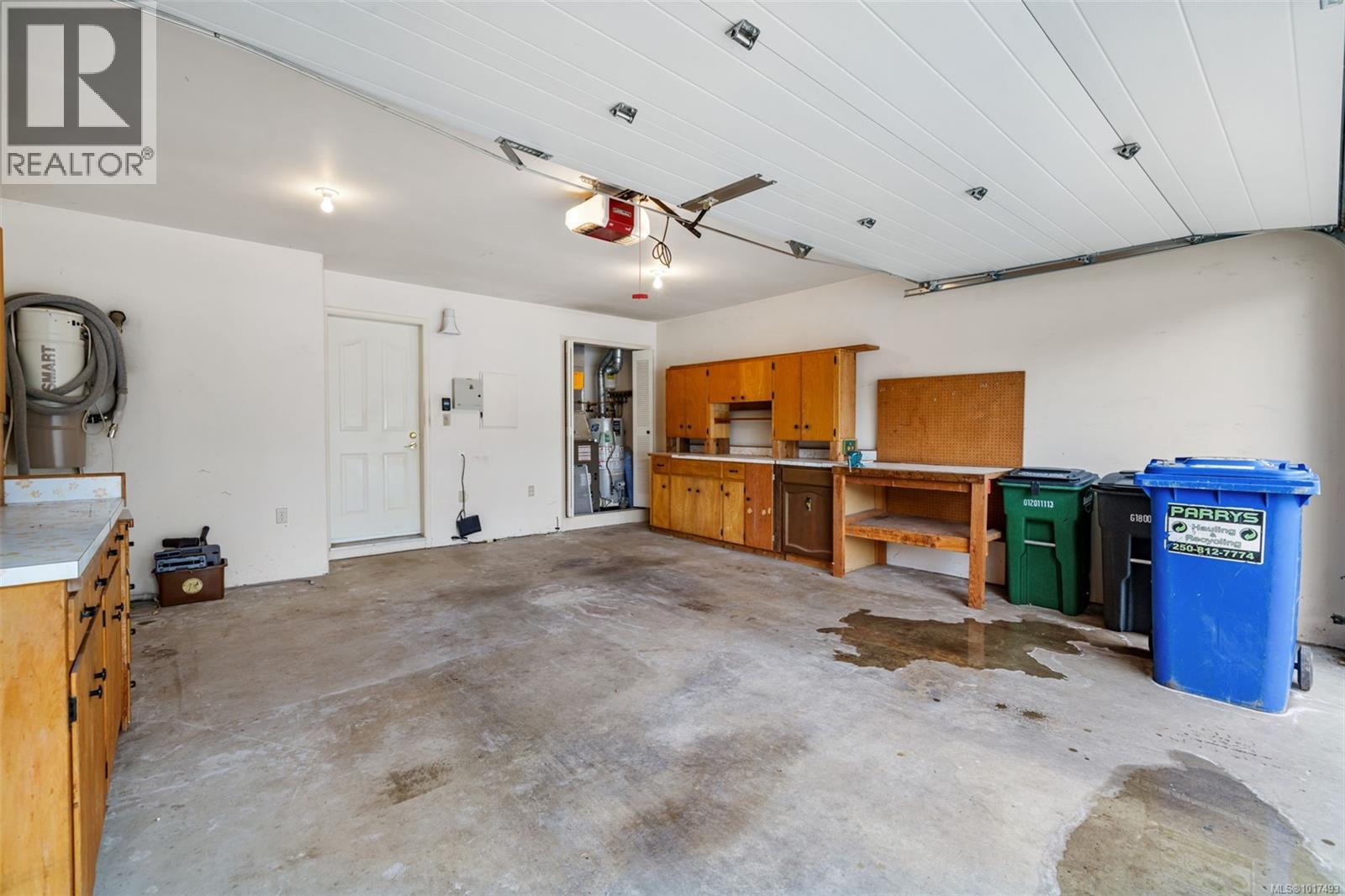 102 4515 Pipeline Rd, Saanich